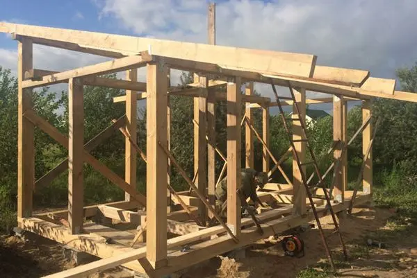 Gazebo with a shed roof: how to build a simple metal or wooden pavilion to give your own hands