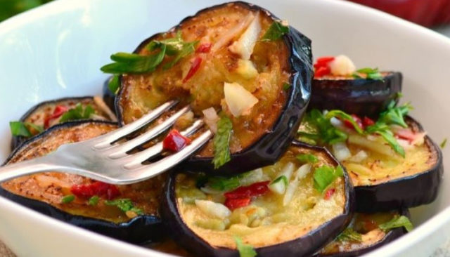 Georgian eggplant for the winter: spicy, without sterilization, in circles, fried, baked