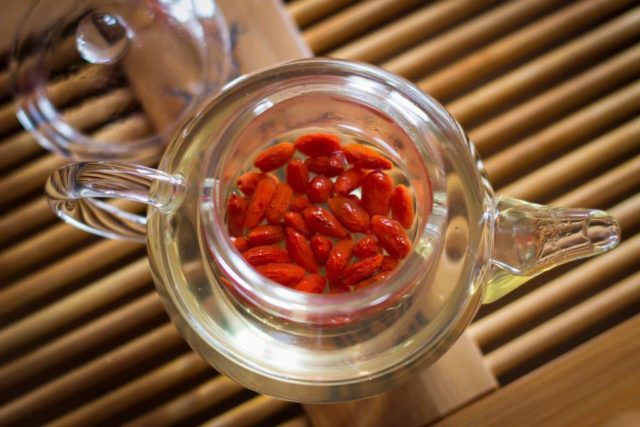 Goji berries: how to take for weight loss, recipes