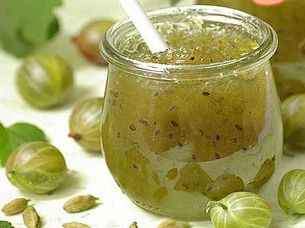 Gooseberry jam: royal delicacy with orange and royal recipes with lemon, nuts for the winter