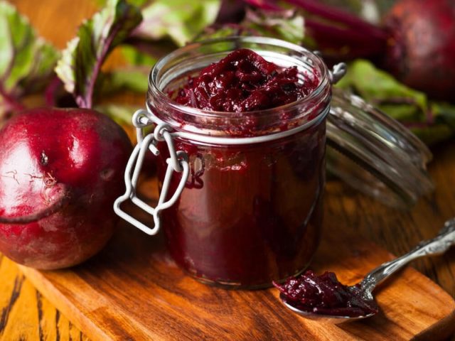 Grated pickled beets for the winter