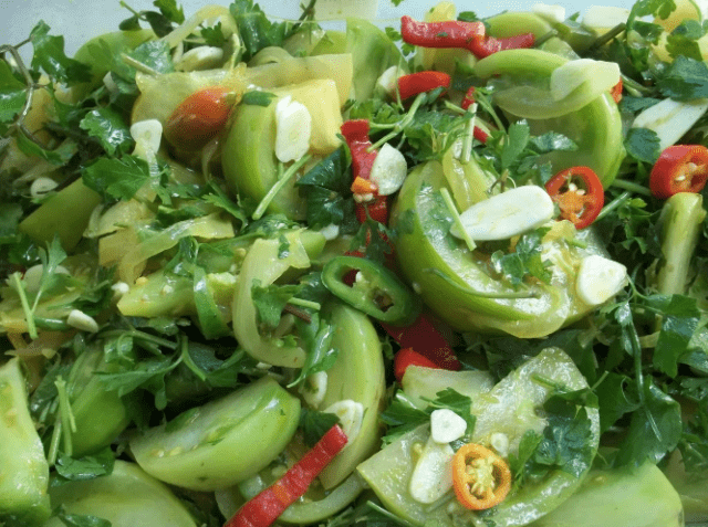 Green tomatoes for the winter slices &#8220;Lick your fingers&#8221;