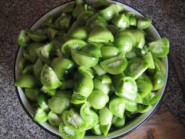 Green tomatoes with cabbage for the winter &#8211; recipes