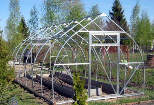 Greenhouse Droplet: the pros and cons of the design