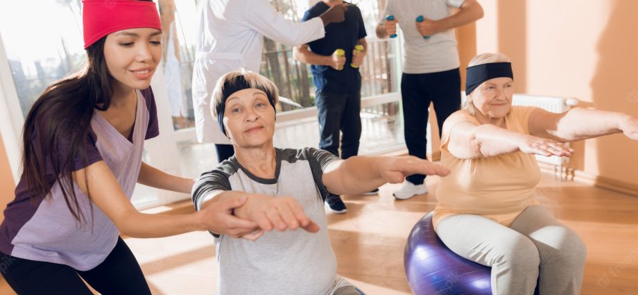 Gymnastics in a retirement home. How to exercise safely?