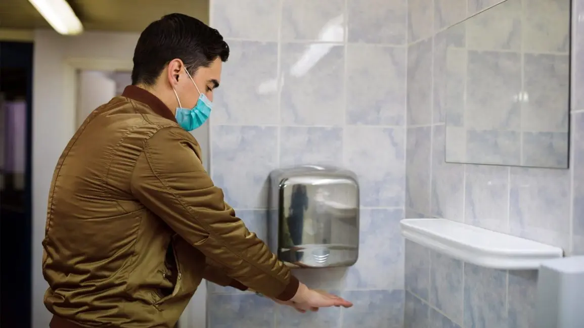 Hand dryers spread germs. Research confirms the risk of infections