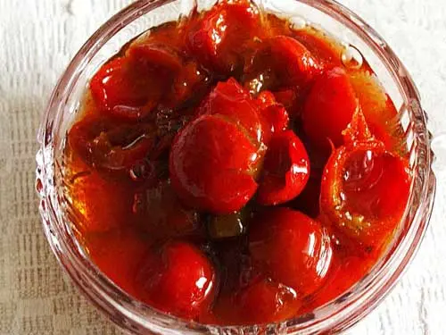 Hawthorn jam with pits: 17 recipes for the winter