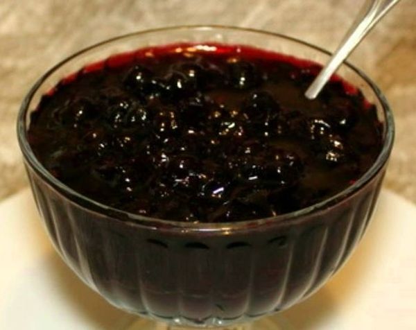 Hawthorn jam with pits: 17 recipes for the winter