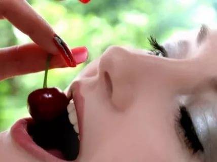 Health benefits and harms of cherries