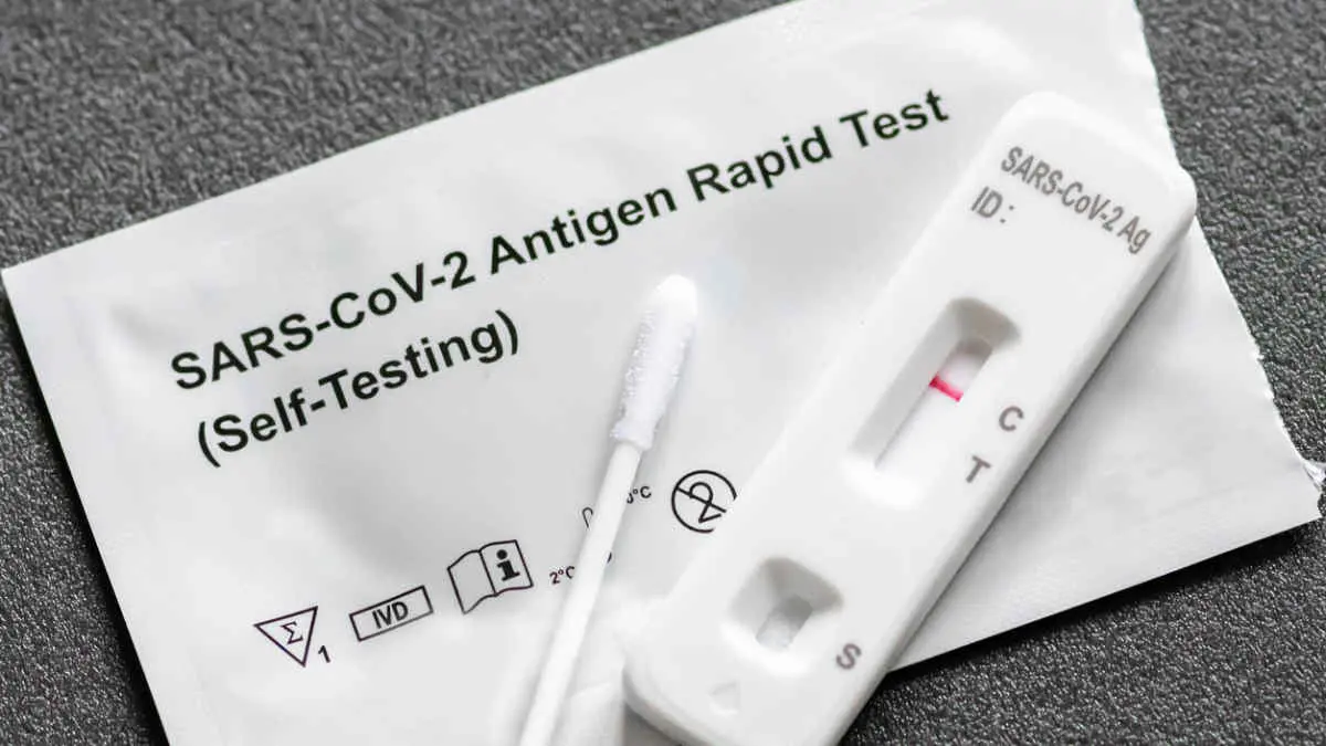 Home tests for COVID-19. How to do them? What mistakes to avoid?