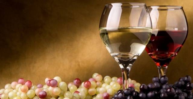 Homemade grape juice wine 