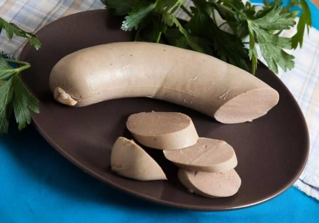 Homemade liver sausage: cooking recipes according to GOST USSR, in the oven, in a pan