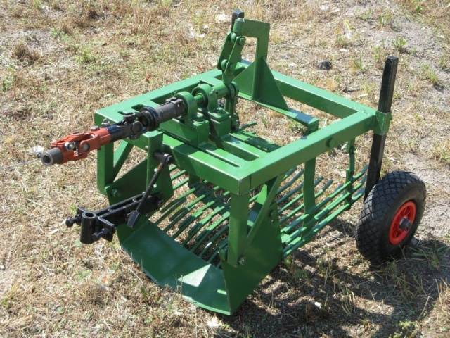 Homemade potato digger for motoblock