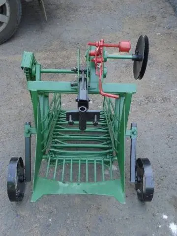 Homemade potato digger for motoblock