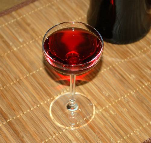 Homemade thorn wine