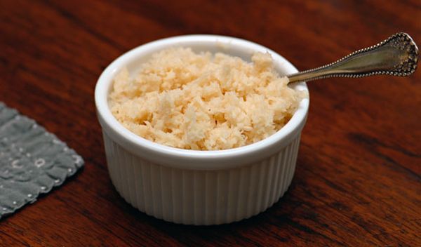 Horseradish for the winter: homemade recipes for hot spices and canned preparations from grated root in jars