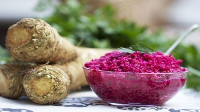 Horseradish with beets: recipes for the winter