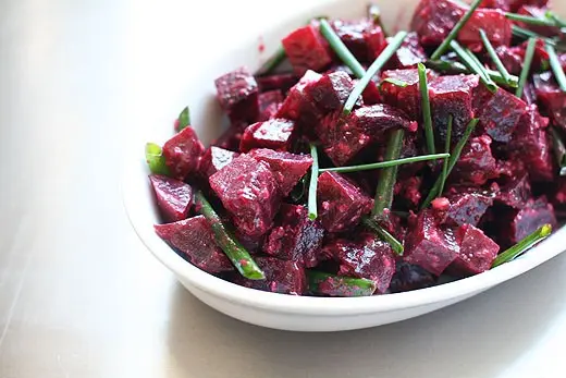 Horseradish with beets: recipes for the winter