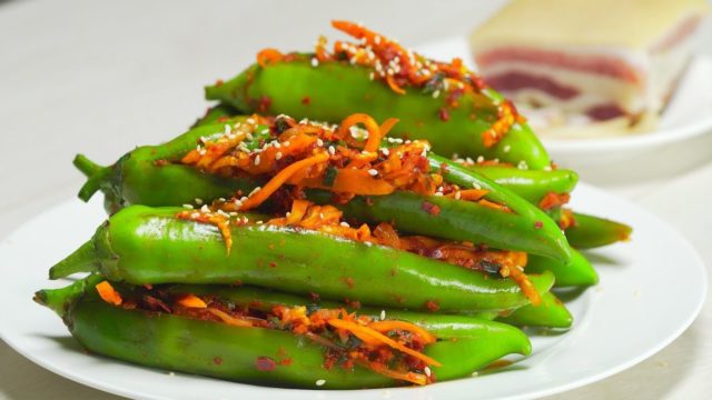 Hot pepper in Korean for the winter: recipes with photos at home