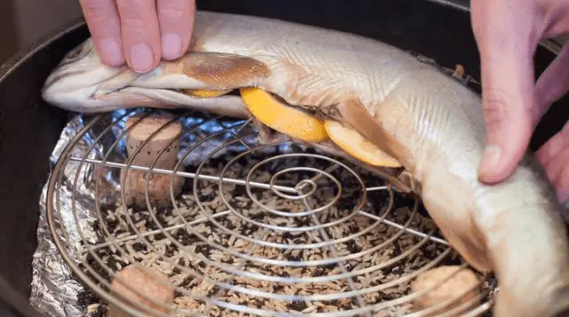 Hot smoked herring at home