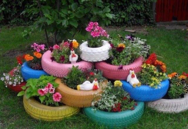 How and how to paint tires for a flower bed: interesting design ideas + photos