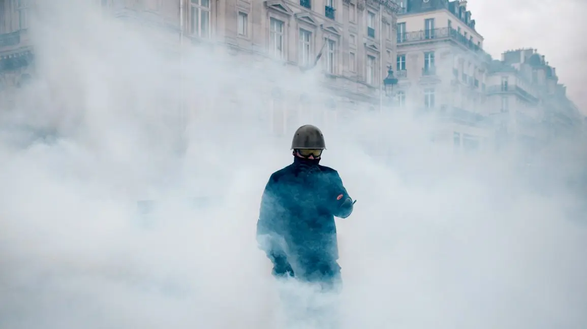 How does tear gas affect the body? Can cigarette smoke bring relief? [WE EXPLAIN]