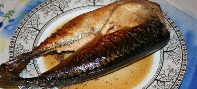 How much and how to smoke hot smoked mackerel at home: photo + video