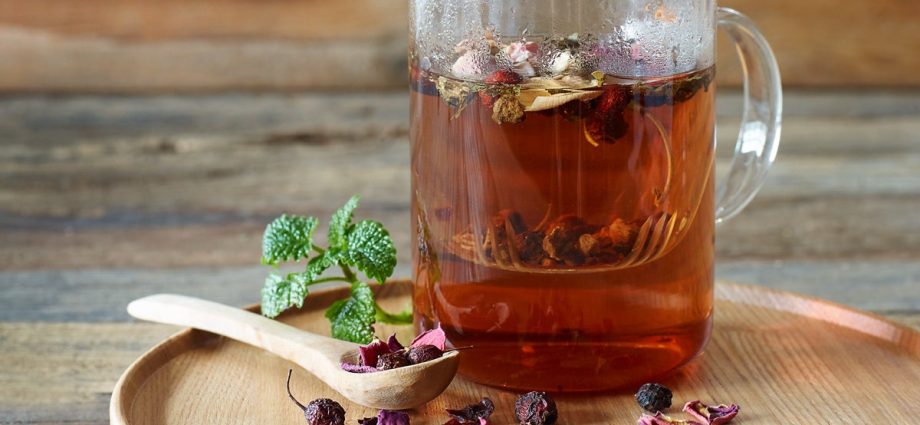 How to brew dried hawthorn