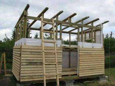 How to build a barn with your own hands cheaply