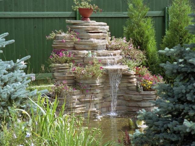 How to build a fountain in the country with your own hands 