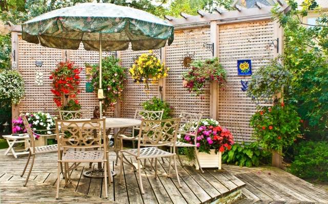 How to build a patio in the country