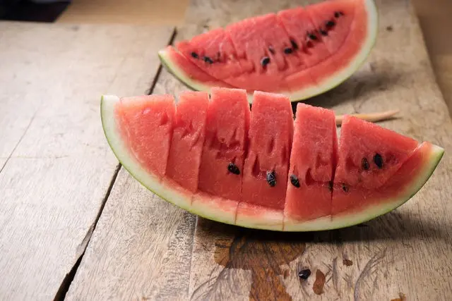 How to check nitrates in watermelon: effective ways