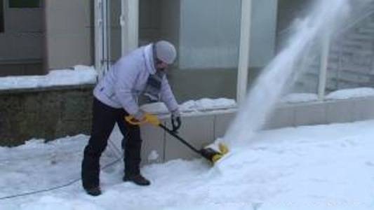 How to choose a mechanical snow shovel