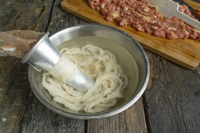 How to clean pork intestines for sausage quickly and correctly