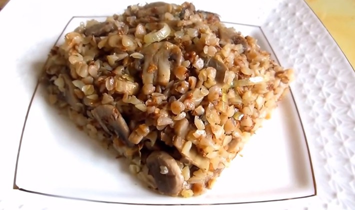 How to cook buckwheat with porcini mushrooms