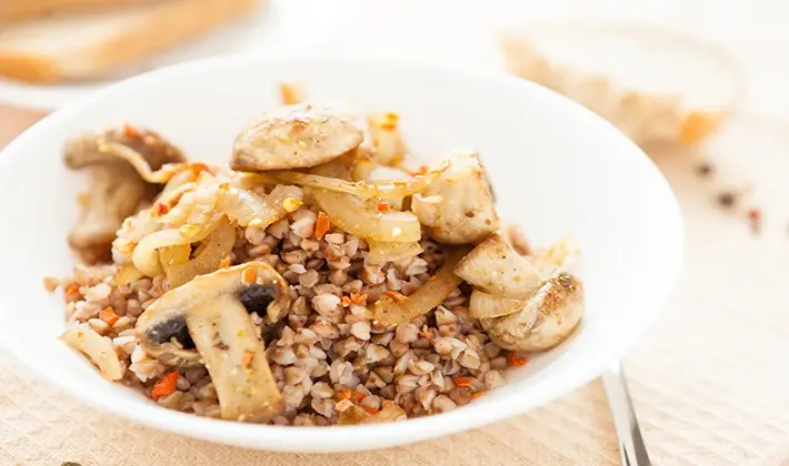 How to cook buckwheat with porcini mushrooms