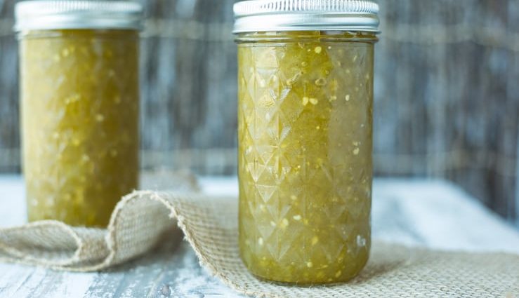 How to cook delicious green tomato jam