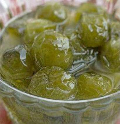 How to cook delicious green tomato jam