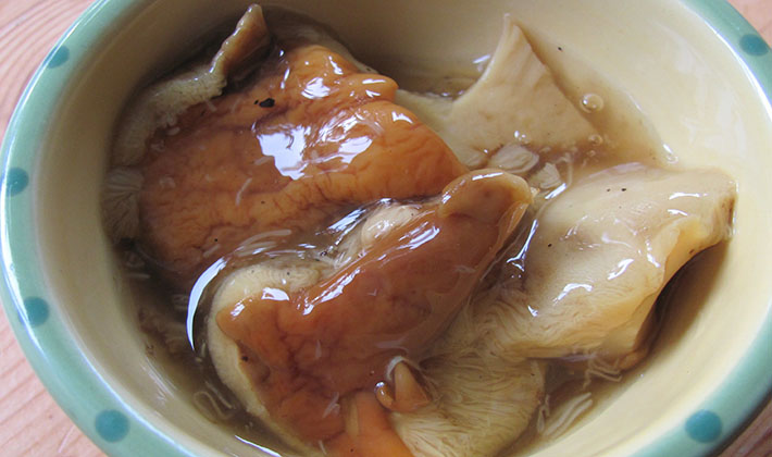 How to cook delicious porcini pickled mushrooms for the winter