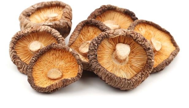 How to cook dry shiitake mushrooms: recipes, photos