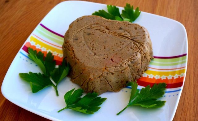 How to cook homemade beef liver pate: in the oven, slow cooker