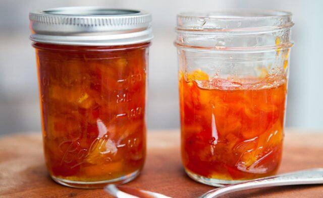 How to cook jam from leaves, rose hips