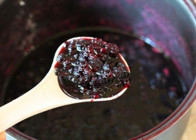 How to cook jam from raspberries