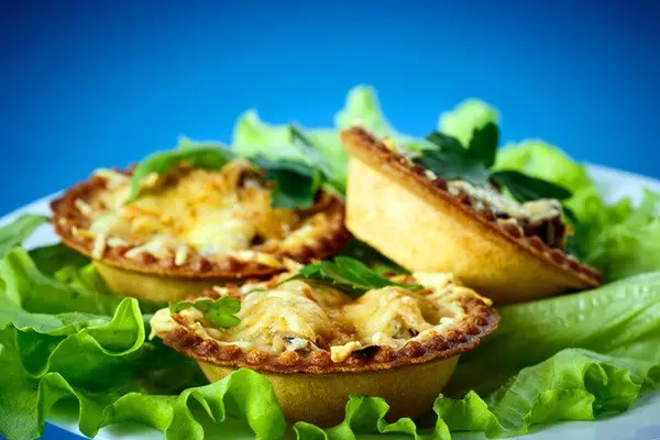 How to cook julienne with mushrooms in tartlets