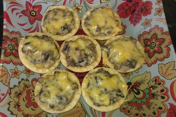 How to cook julienne with mushrooms in tartlets