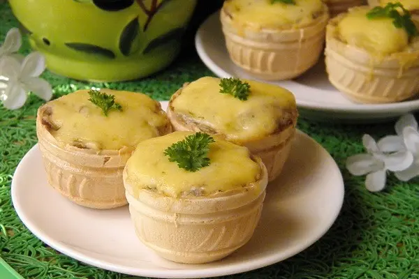 How to cook julienne with mushrooms in tartlets