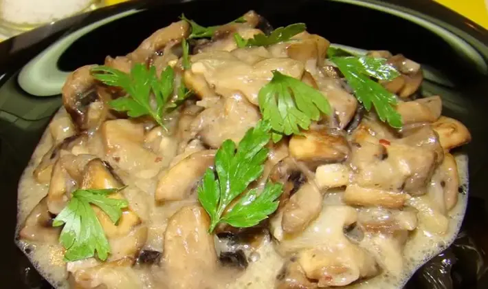 How to cook potatoes with dried porcini mushrooms