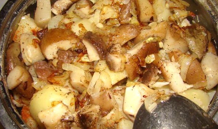 How to cook potatoes with dried porcini mushrooms