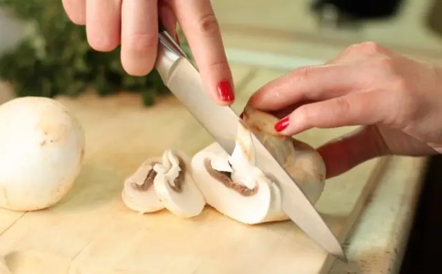 How to cut champignons for frying, for soup, for pizza, for grilling, for julienne