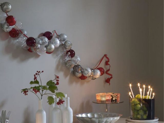 How to decorate an apartment for the New Year 2022: photos, decor ideas